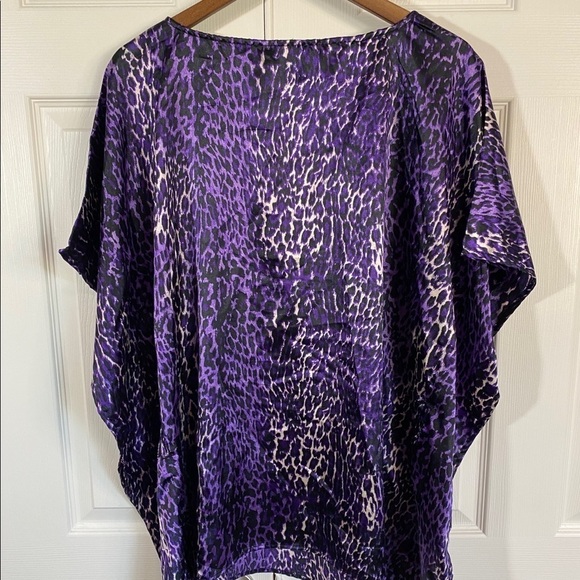 JW Woman - Purple Satin Leopard Print Poncho - Picture 7 of 9
